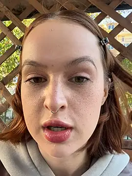 Snapshot of ManhattanAffair chatting on October 17, 2025, 1:03 pm ManhattanAffair online show from October 17, 2025, 1:03 pm