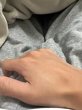 haruki 18old online show from November 4, 2025, 2:16 pm