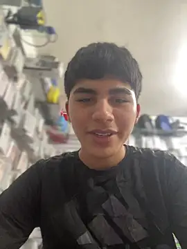 Snapshot of HarmonicOdour chatting on November 5, 2025, 5:35 pm HarmonicOdour online show from November 5, 2025, 5:35 pm