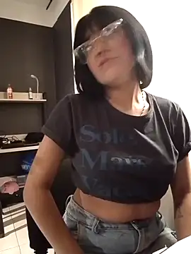 angie rousse  online show from October 20, 2025, 1:33 pm