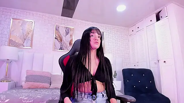 Aby cole11 online show from October 13, 2025, 1:55 pm