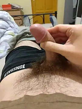 Snapshot of Miskolc1996 chatting on December 20, 2025, 10:17 pm Miskolc1996 online show from December 20, 2025, 10:17 pm