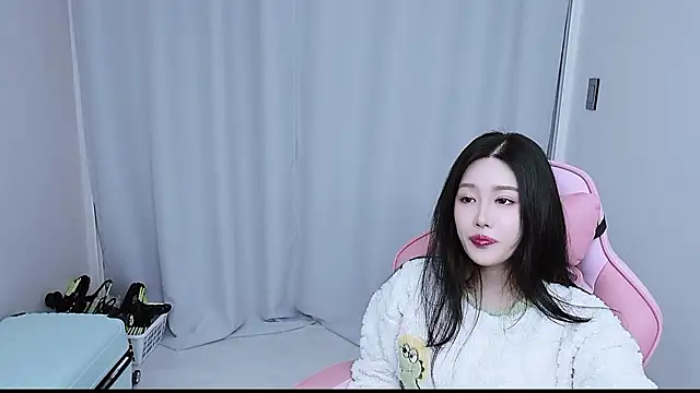 MISA 02 online show from December 18, 2025, 12:44 pm