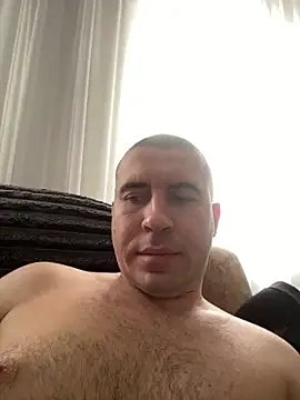 AronMode online show from November 23, 2025, 11:10 am