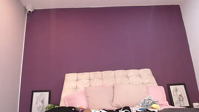 Snapshot of Valerii_Mariin chatting on November 19, 2025, 8:31 pm Valerii Mariin online show from November 19, 2025, 8:31 pm