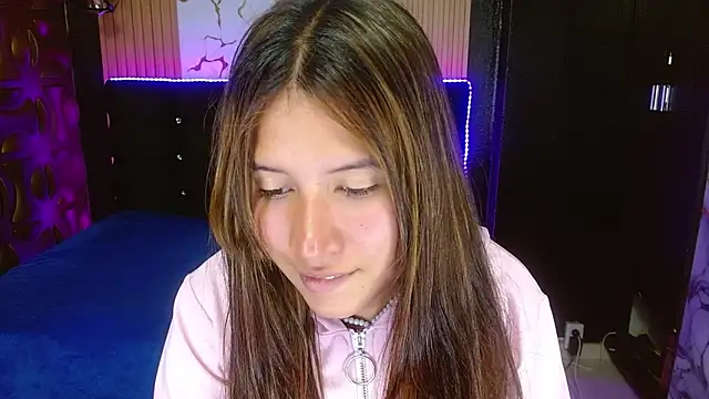 Snapshot of tinibunny chatting on October 17, 2025, 8:00 pm tinibunny online show from October 17, 2025, 8:00 pm