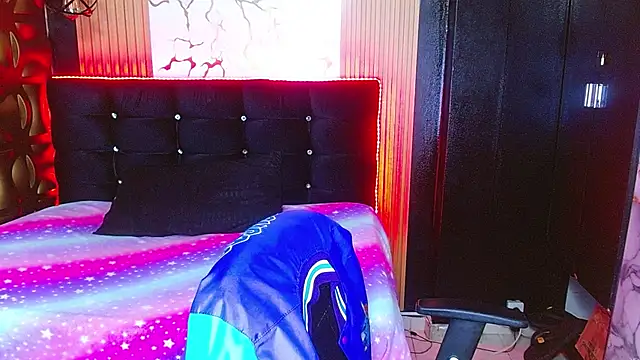 Snapshot of tinibunny chatting on November 2, 2025, 7:16 pm tinibunny online show from November 2, 2025, 7:16 pm