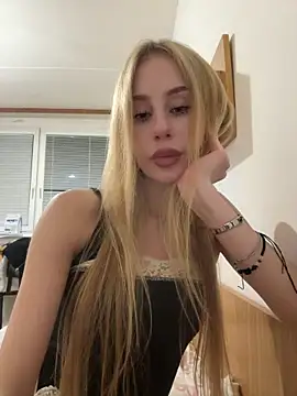 JudithCarly online show from November 5, 2025, 10:21 pm