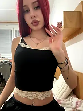 JudithCarly online show from November 6, 2025, 6:31 pm