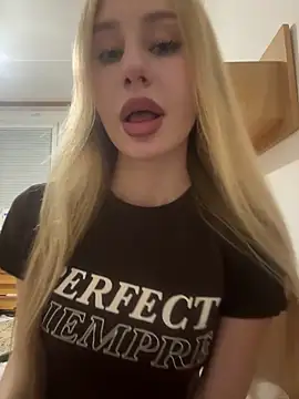 JudithCarly online show from November 24, 2025, 8:19 pm