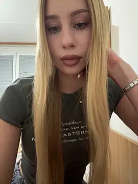 JudithCarly online show from April 1, 2026, 9:34 pm