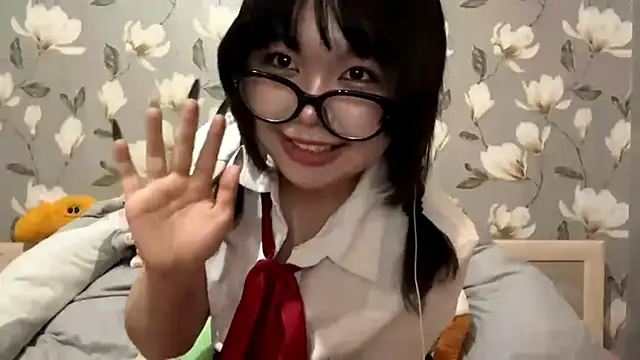 YunaMuse online show from October 17, 2025, 8:22 pm