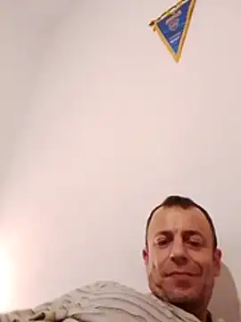 jjLARAY online show from October 23, 2025, 8:57 am