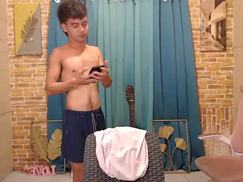 boy raphael online show from November 1, 2025, 9:55 am