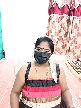 tamil-aunt online show from October 15, 2025, 4:18 pm
