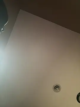 Brooklyn1987 online show from March 28, 2026, 9:20 am