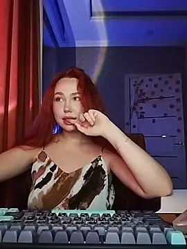 LolaMint  online show from November 29, 2025, 12:41 pm