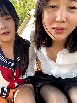 xiaoxue7788 online show from October 14, 2025, 5:41 am