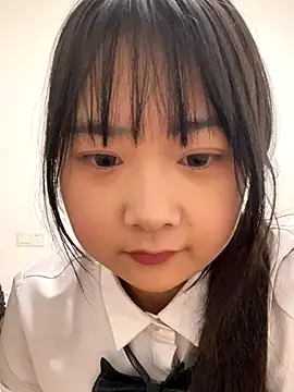 xiaoxue7788 online show from October 21, 2025, 2:34 am
