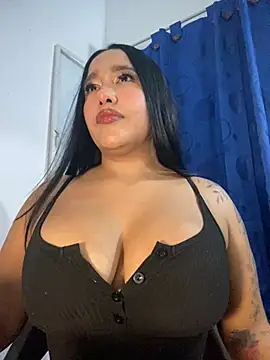 Snapshot of mis-violetha chatting on June 20, 2026, 2:25 am mis-violetha online show from June 20, 2026, 2:25 am