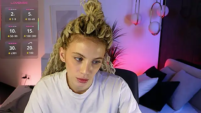 mia silkk online show from November 7, 2025, 6:24 am