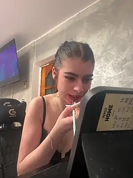 MissHerra2 online show from November 27, 2025, 5:59 pm