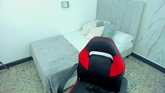 Amira mansour online show from November 15, 2025, 6:48 pm