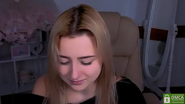 Lulu   Moon online show from February 8, 2026, 9:29 pm