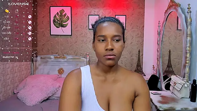 Marlen clk online show from October 15, 2025, 7:25 pm