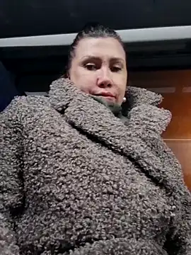 Ambika beauty online show from December 16, 2025, 5:18 pm