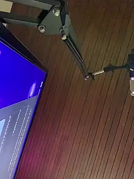 LunaMoore Pink online show from February 3, 2026, 12:21 pm