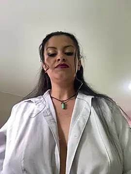 Fatimareid online show from October 17, 2025, 11:24 am