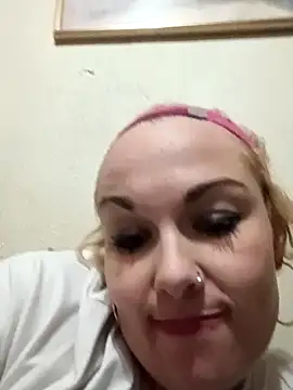 sexysiren93 online show from November 1, 2025, 10:17 am