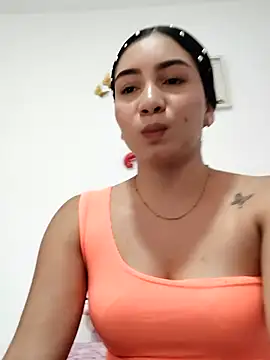 sophia salazar18 online show from October 17, 2025, 7:27 pm