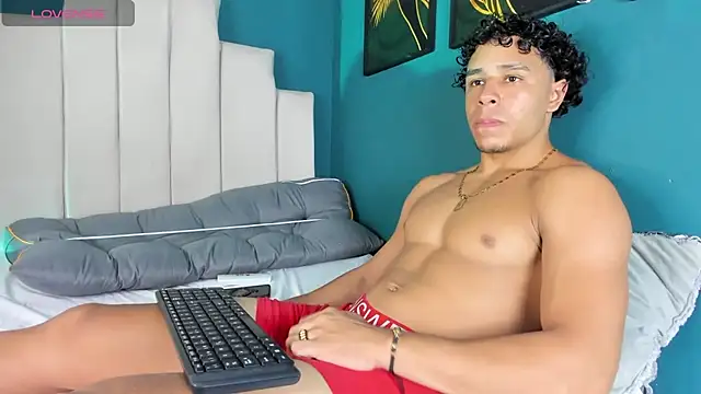 Adrian Volt online show from March 4, 2026, 3:01 am