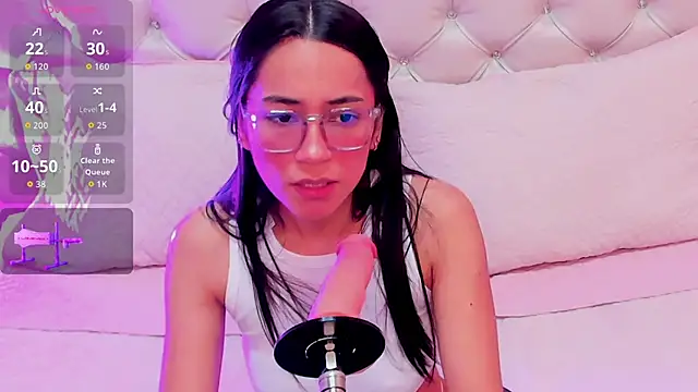 GabbiePrice online show from October 24, 2025, 1:51 pm