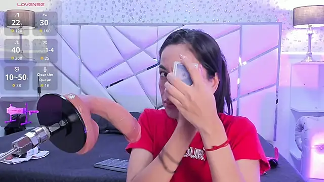 Snapshot of GabbiePrice chatting on March 21, 2026, 12:10 pm GabbiePrice online show from March 21, 2026, 12:10 pm