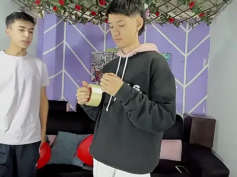 heyy noah11 online show from February 14, 2026, 1:41 pm