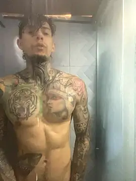 Molotov Explosive online show from November 4, 2025, 3:11 pm