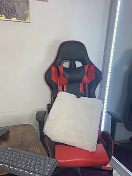  Lissa 01 online show from November 4, 2025, 2:32 am