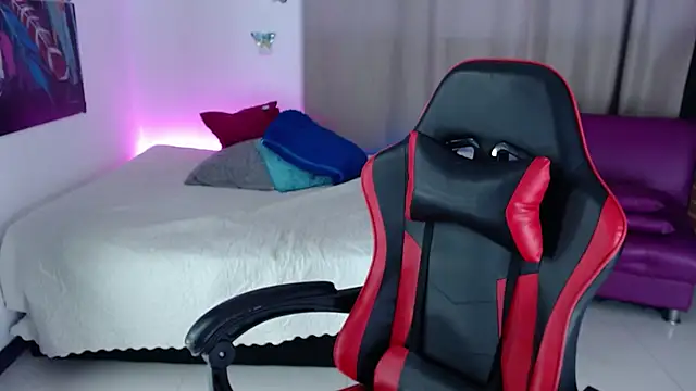 skarlett222 online show from November 12, 2025, 12:44 am