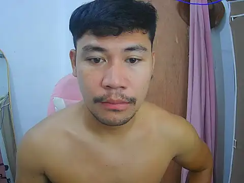 BennyHotPh online show from October 12, 2025, 12:20 am
