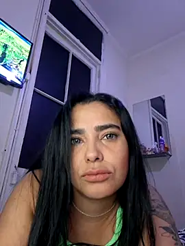 Snapshot of DANIELA3956 chatting on October 26, 2025, 1:22 am DANIELA3956 online show from October 26, 2025, 1:22 am