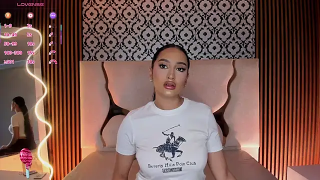 Snapshot of BEELLA_TAY1 chatting on February 5, 2026, 12:10 pm BEELLA TAY1 online show from February 5, 2026, 12:10 pm