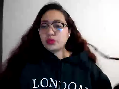 I AM ISABELLA online show from October 17, 2025, 4:37 am