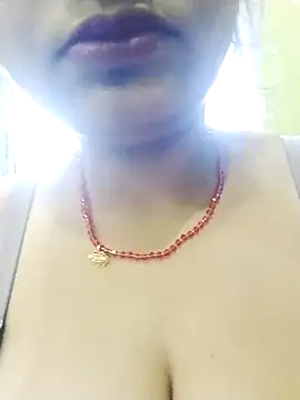 kiara-simmi online show from January 8, 2026, 1:08 am