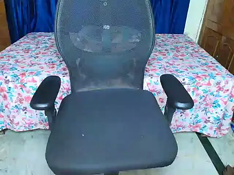 Snapshot of hii_tanisha chatting on May 9, 2026, 4:50 am hii tanisha online show from May 9, 2026, 4:50 am