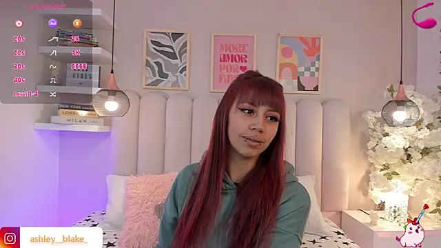 Isabella  gonzalez  online show from November 25, 2025, 3:17 am