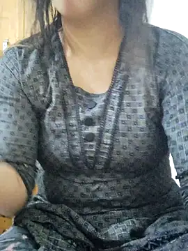 Tanha18 online show from December 18, 2025, 12:11 pm