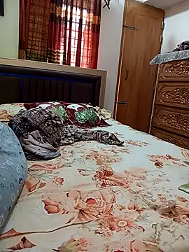 Tanha18 online show from March 24, 2026, 6:18 am